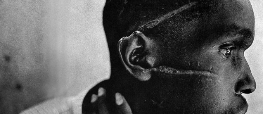 James Nachtwey Hutuman 1994