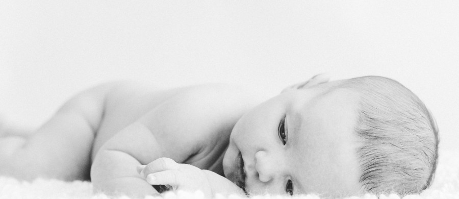 Pure en natuurlijke baby fotografie Veendam